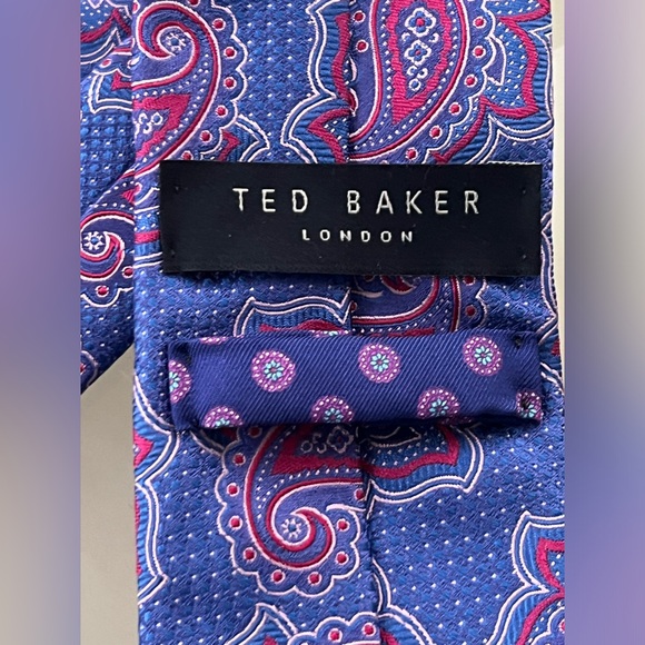 🆕👔NEW Blue & Magenta PAISLEY 100% Italian Silk Tie | TED BAKER LONDON - Picture 5 of 15